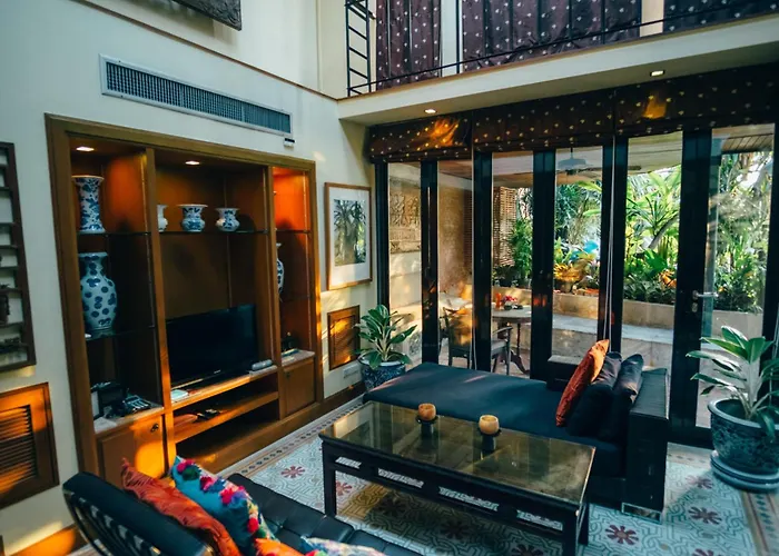 Hotel Chakrabongse 5*