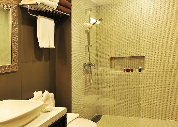 Hotel Chakrabongse 5*