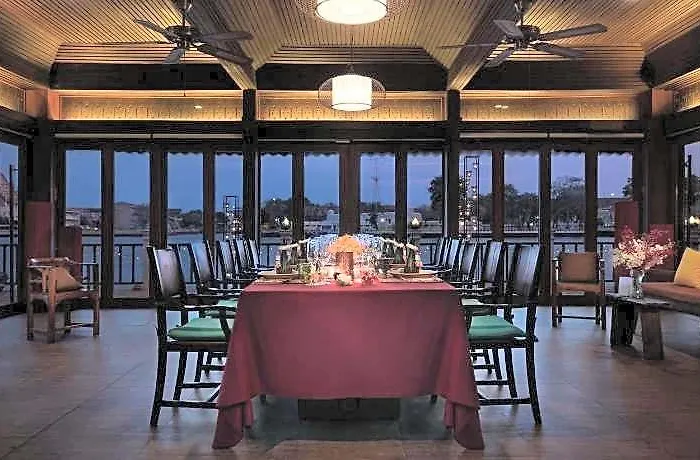 Hotel Chakrabongse 5*