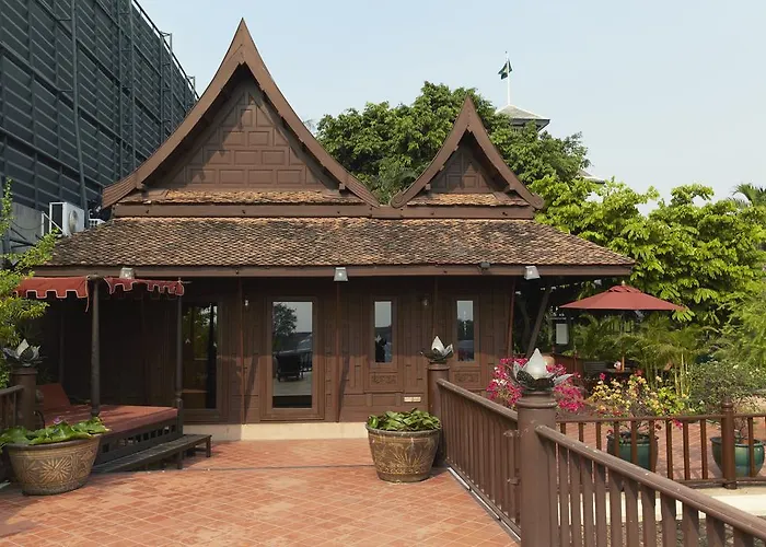 Chakrabongse Hotel 5*