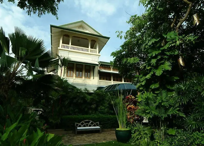 Hotel Chakrabongse 5*