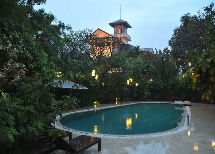 Hotel Chakrabongse 5*